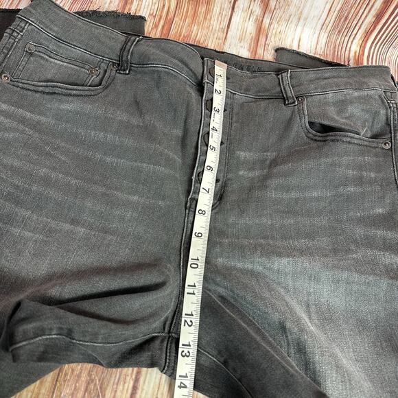 American Eagle HI RISE CROP FLARE Size 20 Short Black Jeans Denim Pants 37x23 - Picture 6 of 11